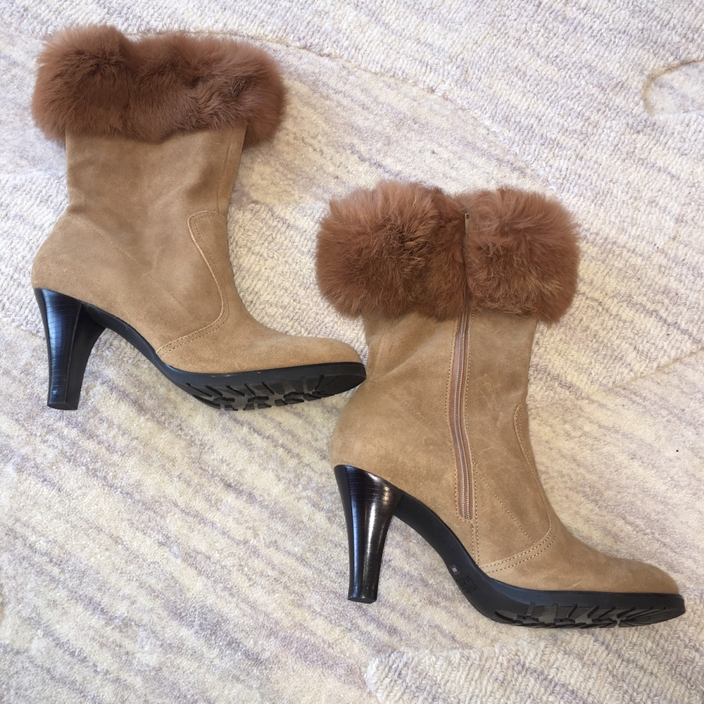 NEW Franco Sarto suede boots w the fur!